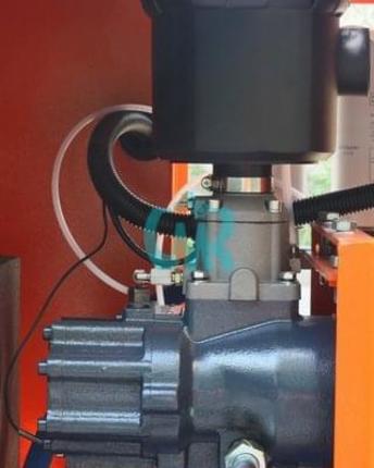 Винтовой электрический компрессор с ременным приводом ЗИФ-СВЭ-1,7/1,3 ШМ